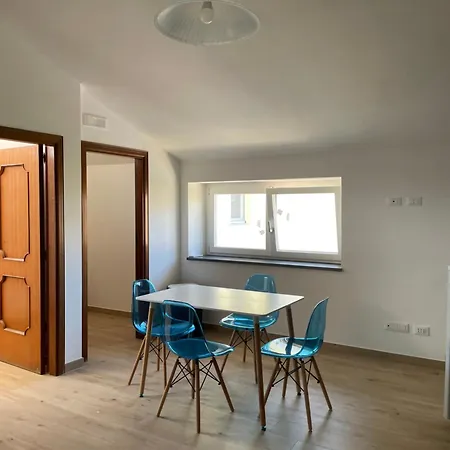 La Petit Maison